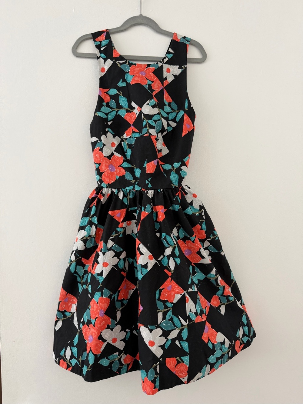 Kate Spade Saturday Black and Bright Coral Floral Fit-and-Flare Cross back Dress